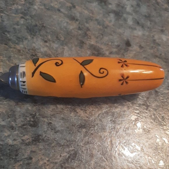 Honey Spoon Jasmine by MSC Yellow Ceramic Hooked Handle - Picture 3 of 9